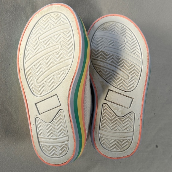 Gymboree - Colorful Kids Sneakers w/ elastic laces - Picture 6 of 7